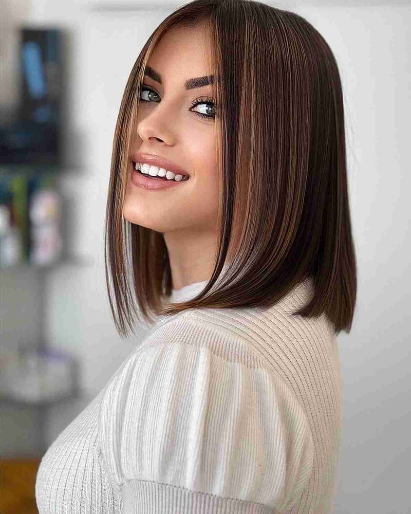 Blunt-Cut Bob Without Texture