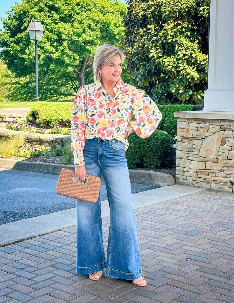 Feminine Floral Blouse Contrast