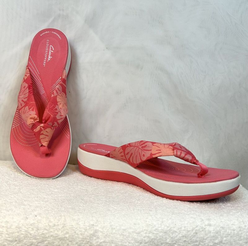Artisanal Clarks Cloudsteppers Sandals