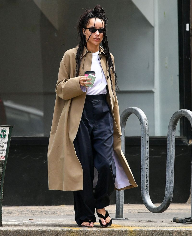 Minimal Flip-Flops with Wide-Leg Trousers