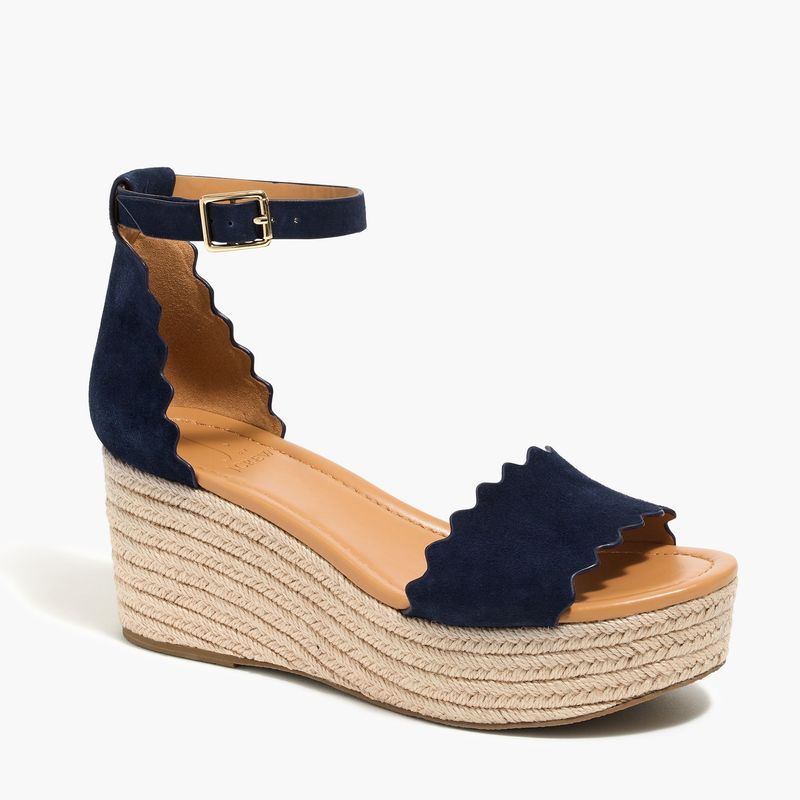 Scalloped-Edge Sweethearts