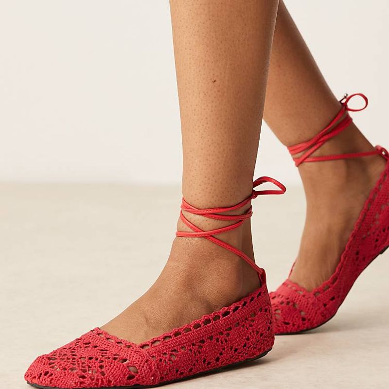 Scalloped Edge Sweethearts