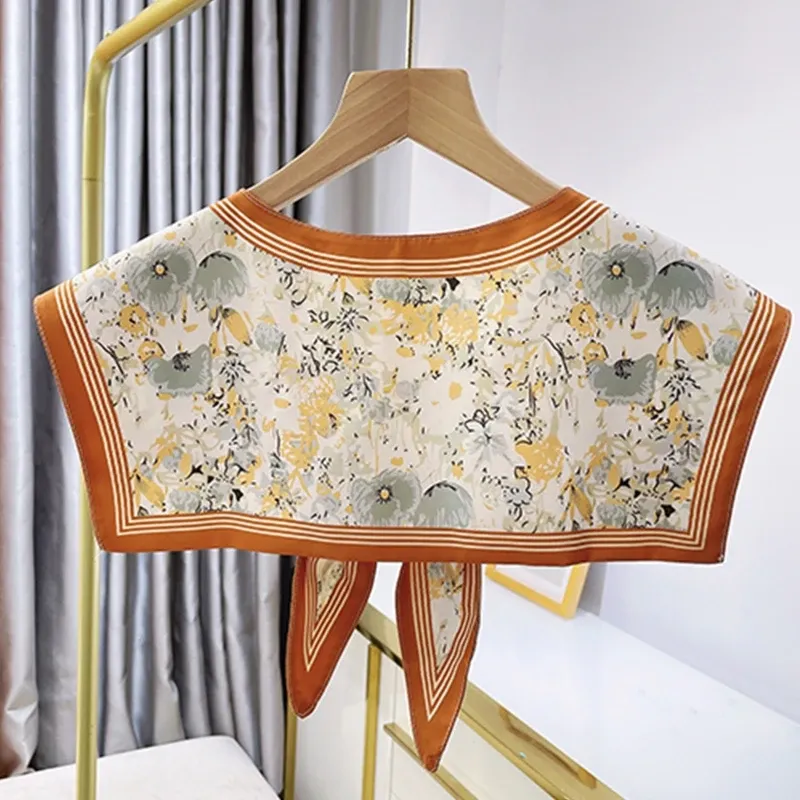 The Statement Collar Moment