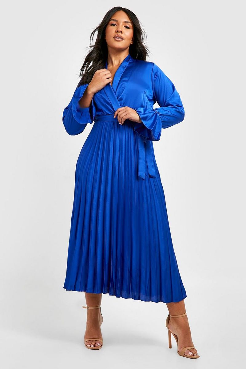 Pleated Midi Dresses With Movement