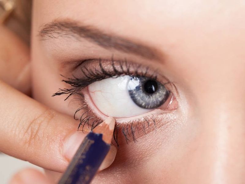 White Eyeliner