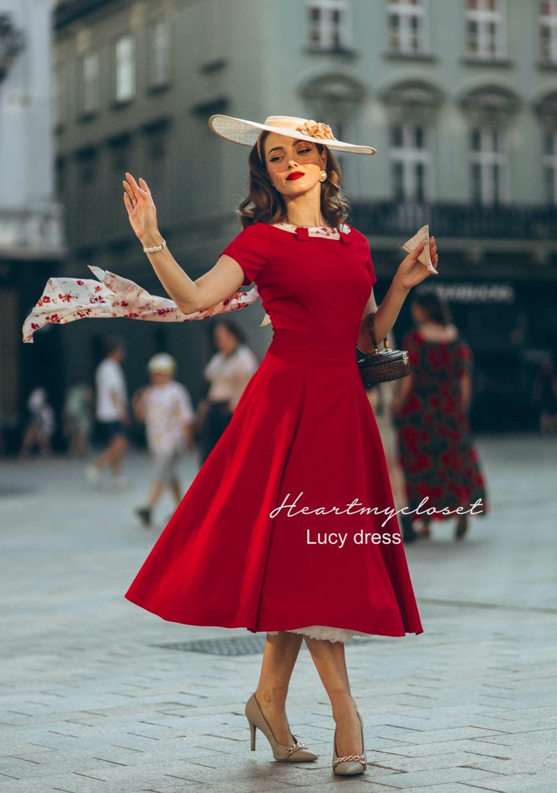 Vintage-Inspired Sundress & Modern Accessories