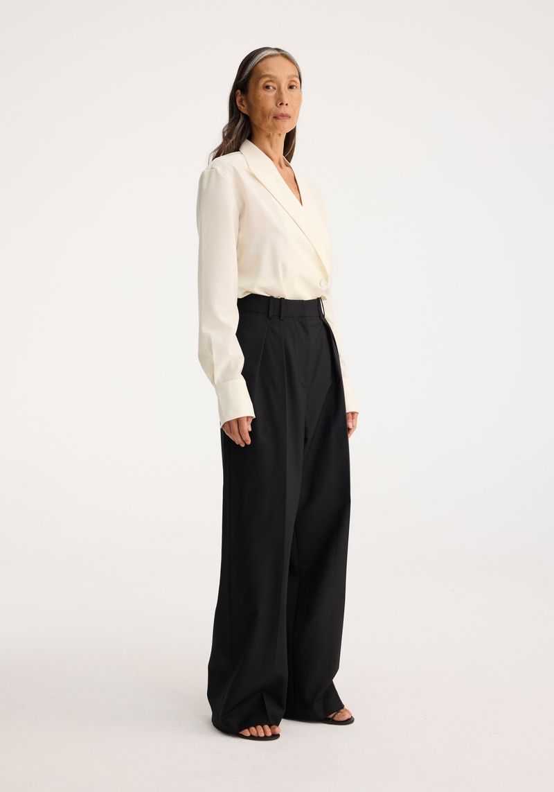 Wide-Leg Wonder Pants