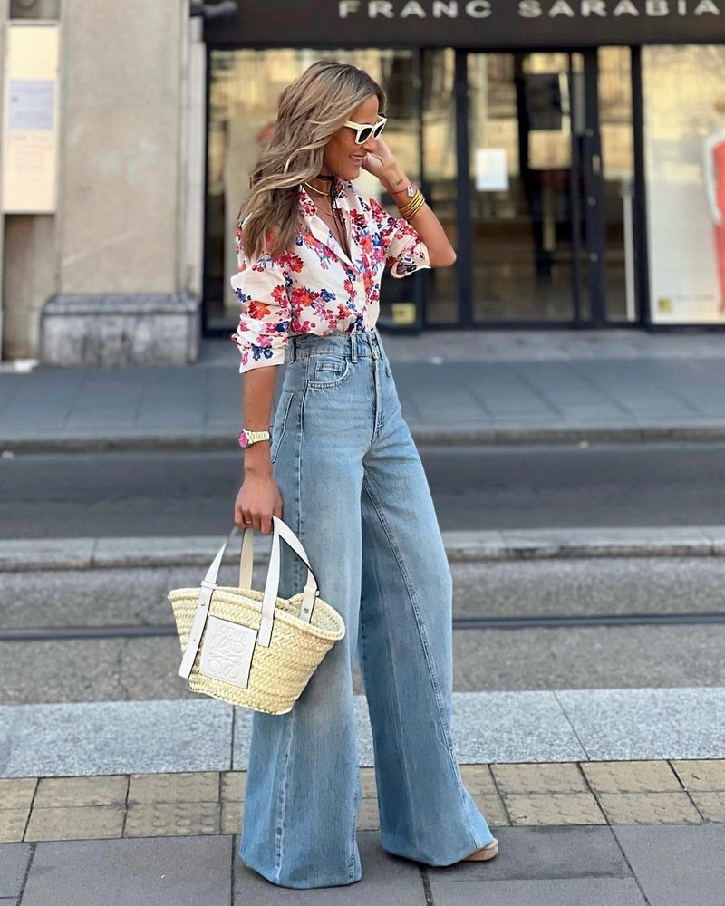 Wide-Leg Jeans and Chunky Heels