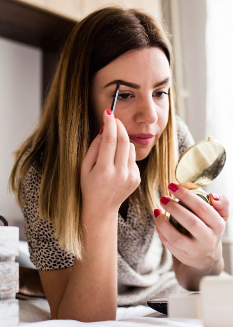 Brows That Frame Your Frames