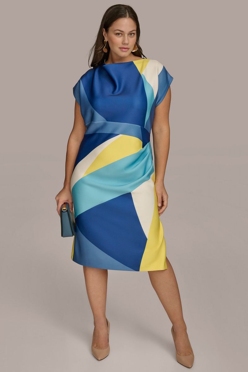 Sheath Dresses With Strategic Colorblocking