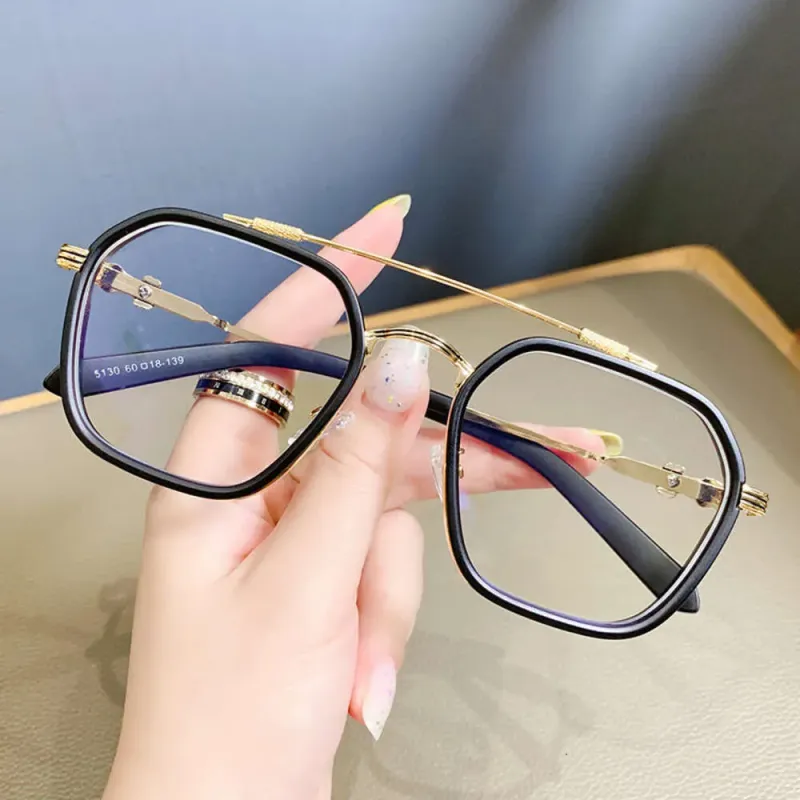 Focus on Fabulous Eyewear