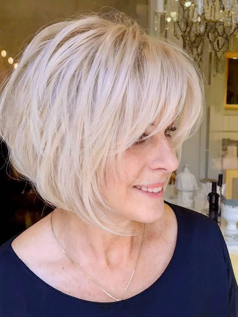 Graduated Bob With Face-Framing Layers