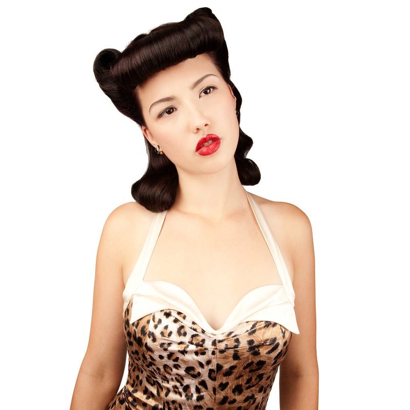 Rockabilly Pin Curls