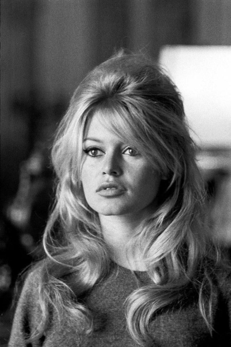 O Bouffant meio-alto