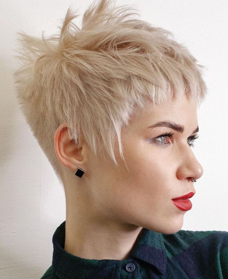 The Textured Crop with Micro-Bangs