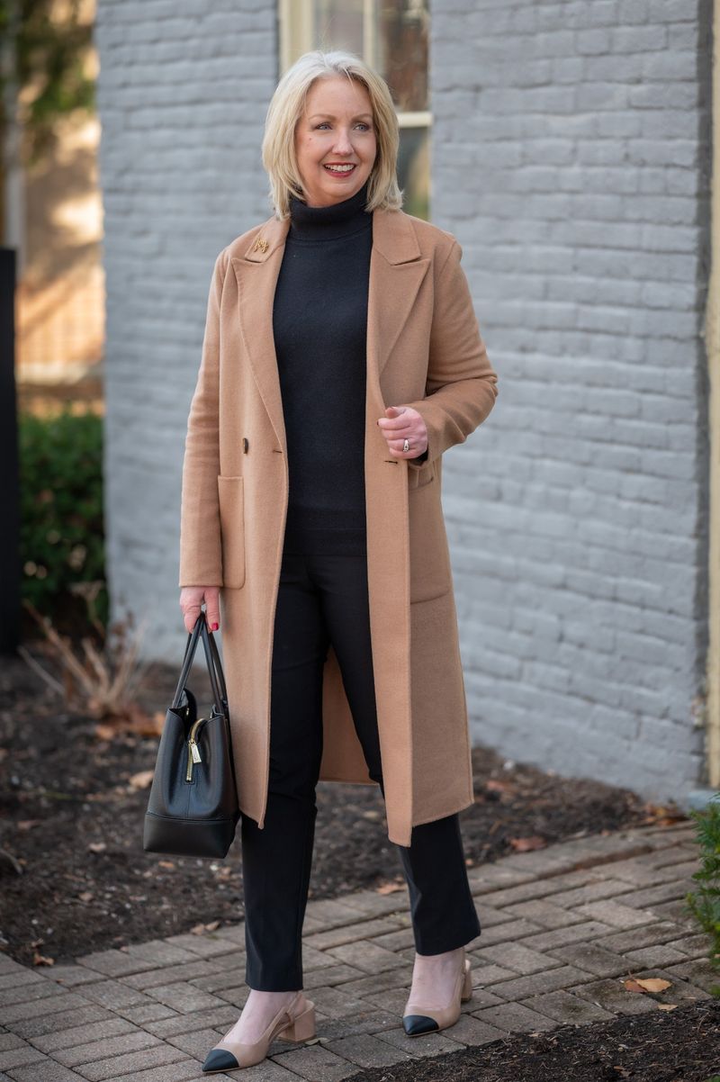 Streamlined Column Dressing