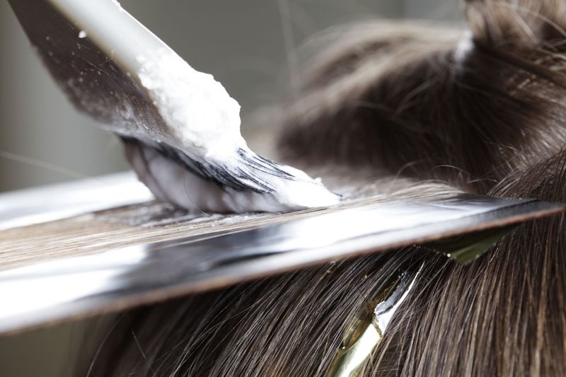 The Solid-Color Box Dye