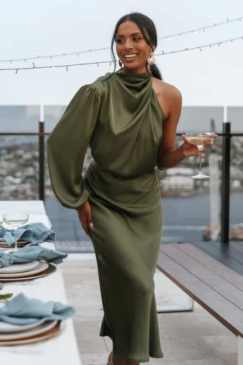 Statement Sleeve Showstopper
