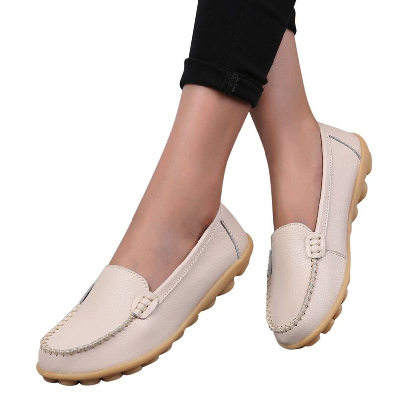Cushioned Loafers with Personality