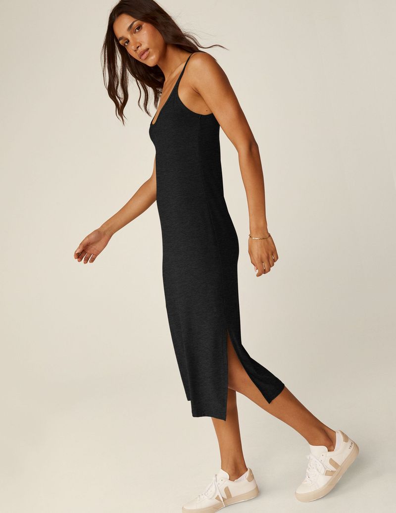 Scoop Neck Simplicity