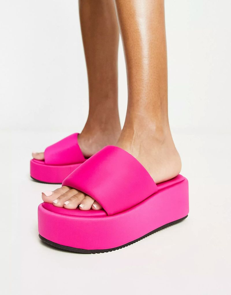 Platform Flip Flops: The 90s Nightmare