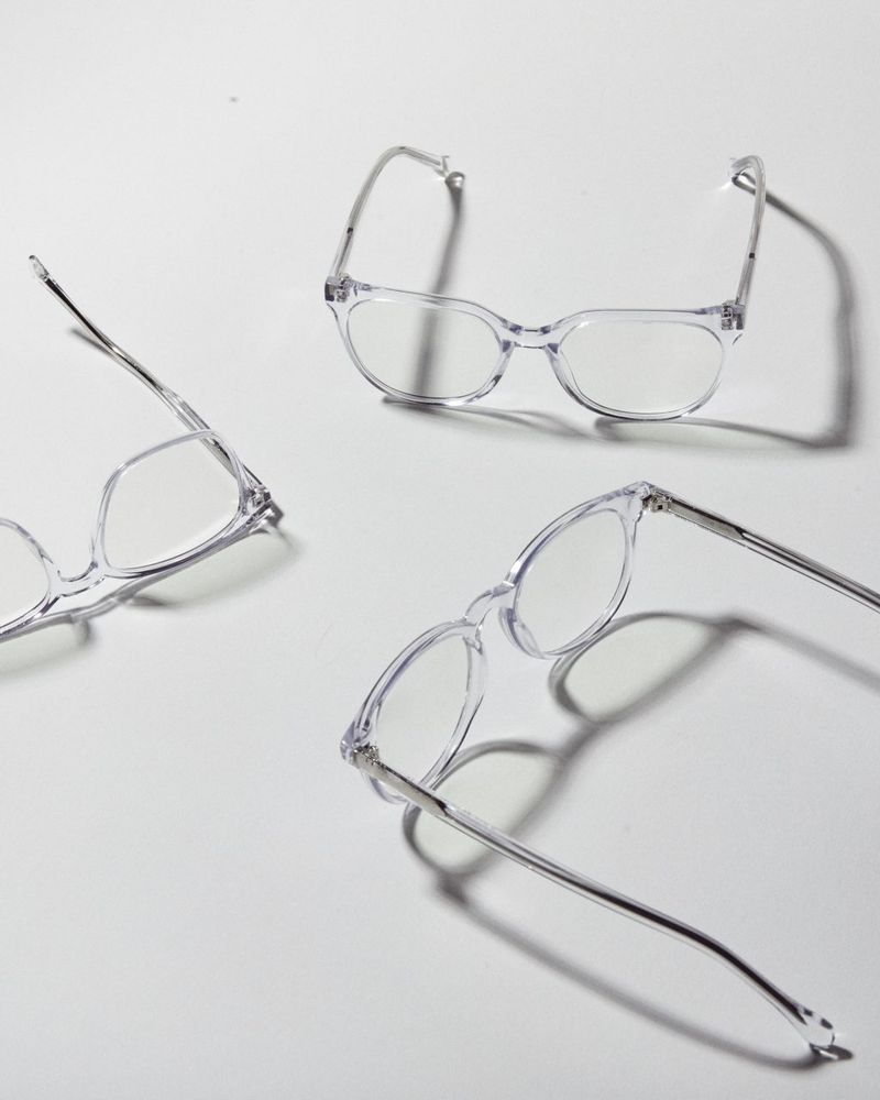 Neutral Undertone: Crystal Clear