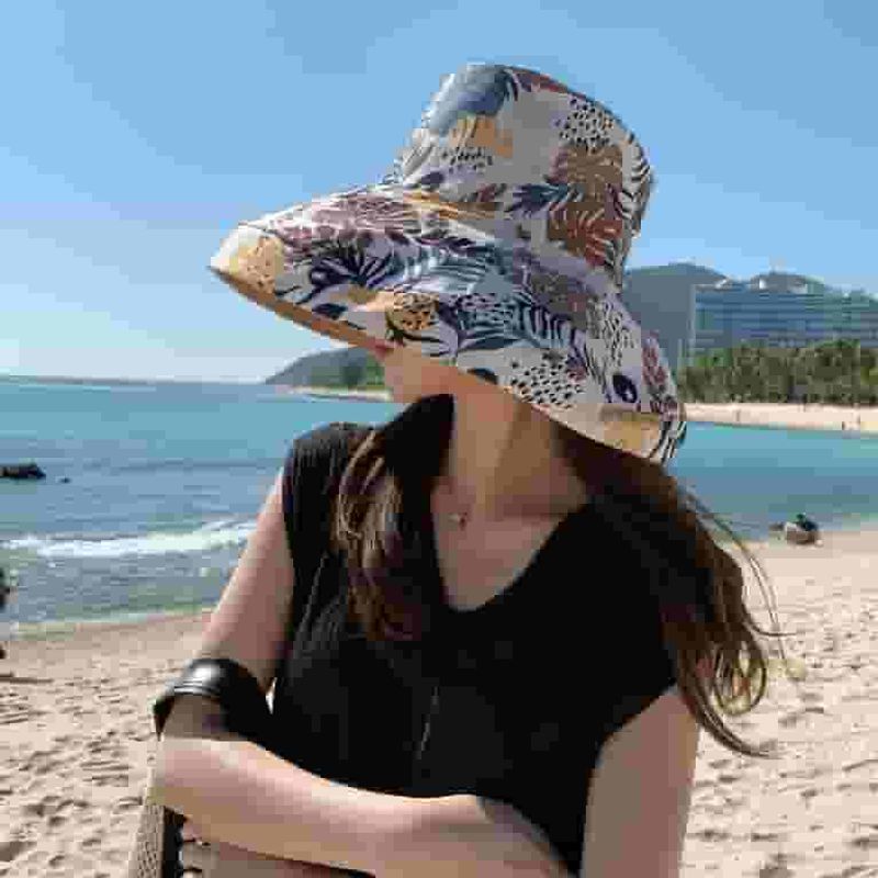 Packable Sun Hat Tote