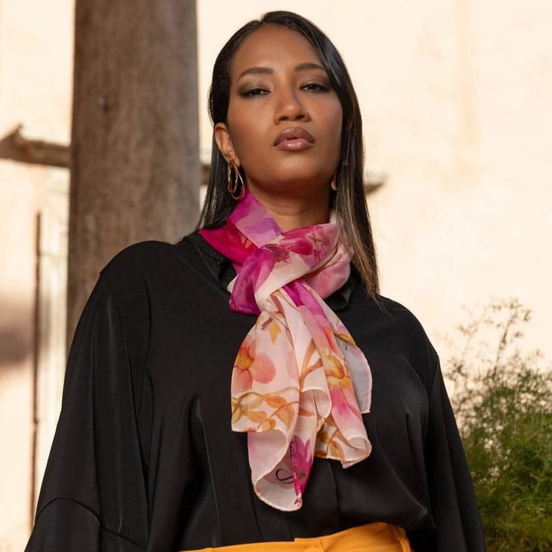 Scarf-Accent Artistry