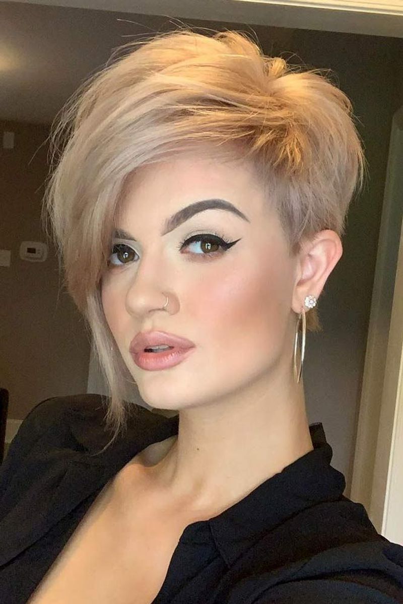 Pixie con frange laterali