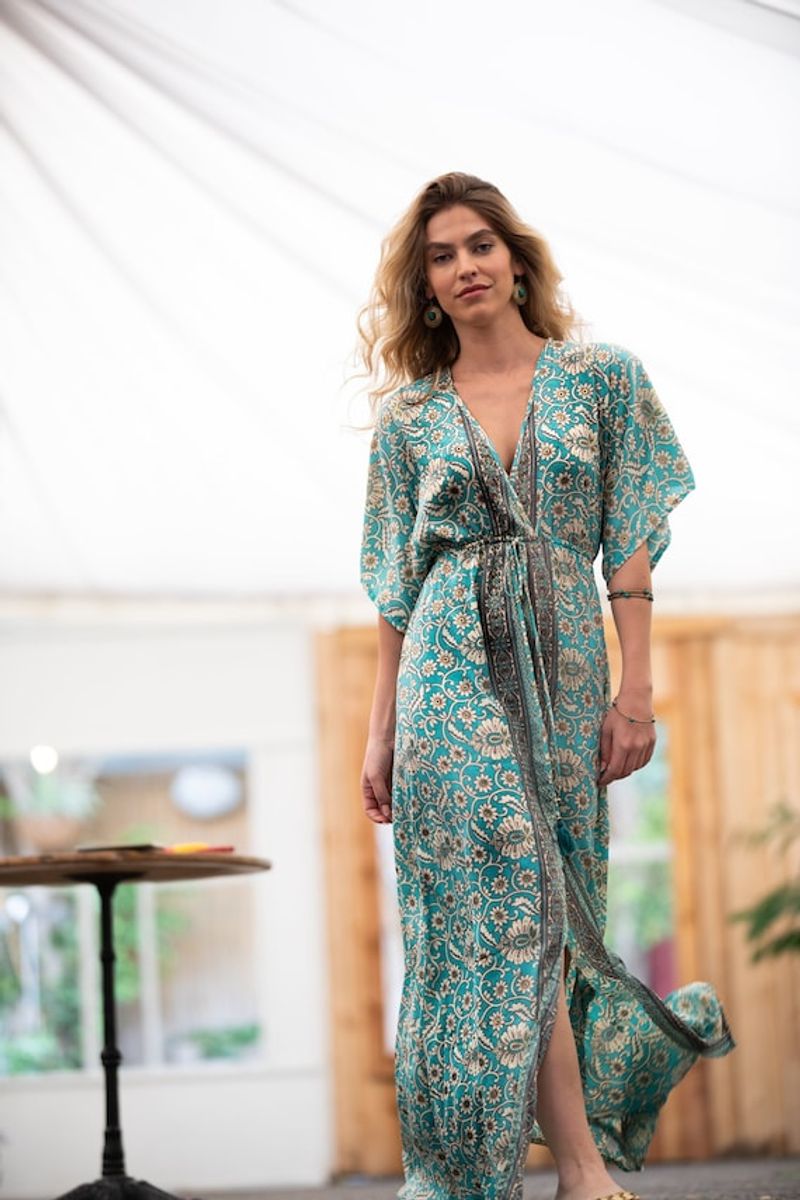 Kaftan with Subtle Waist Definition