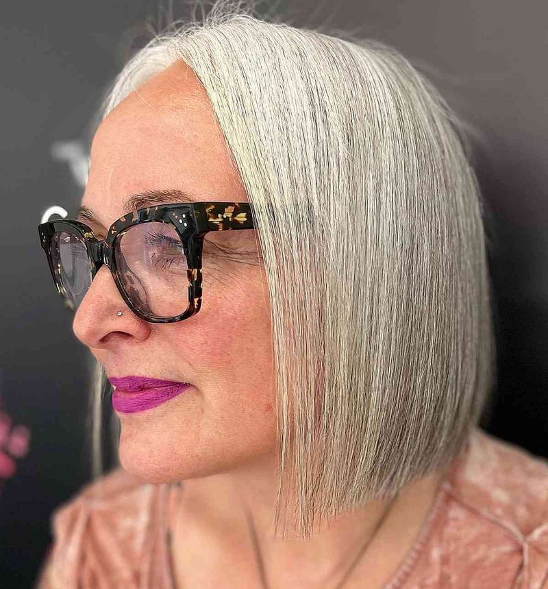 Blunt-Cut Bob Without Layers