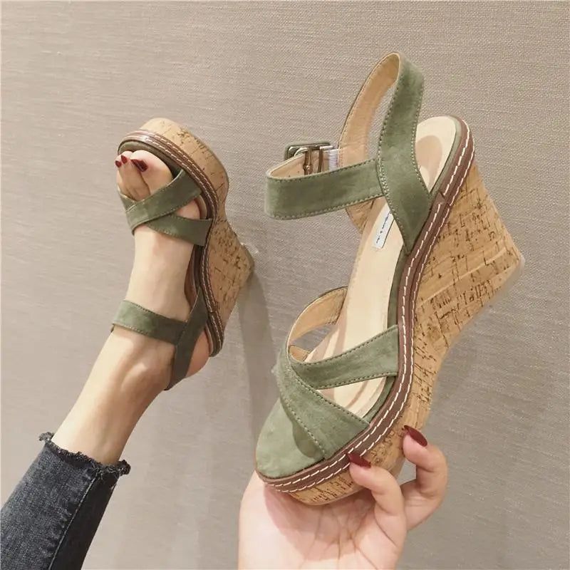 Eco-Conscious Cork Platforms
