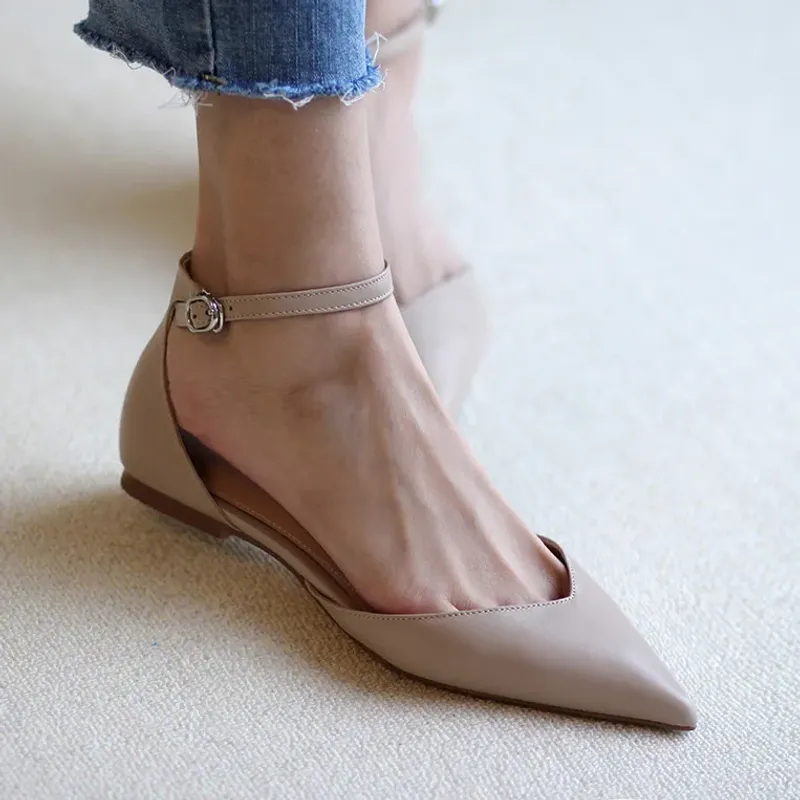 Pointed-Toe Flats