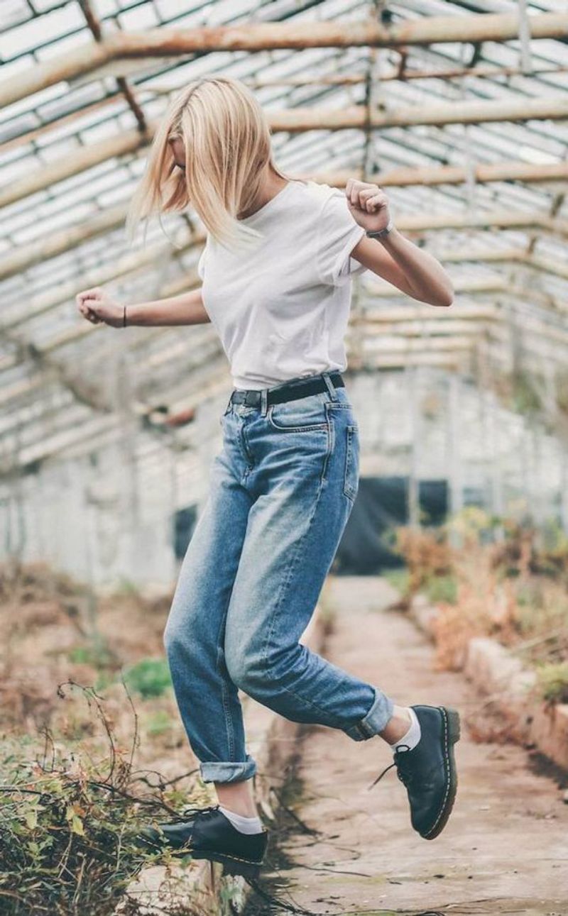 Mom Jeans + White Tee Magic