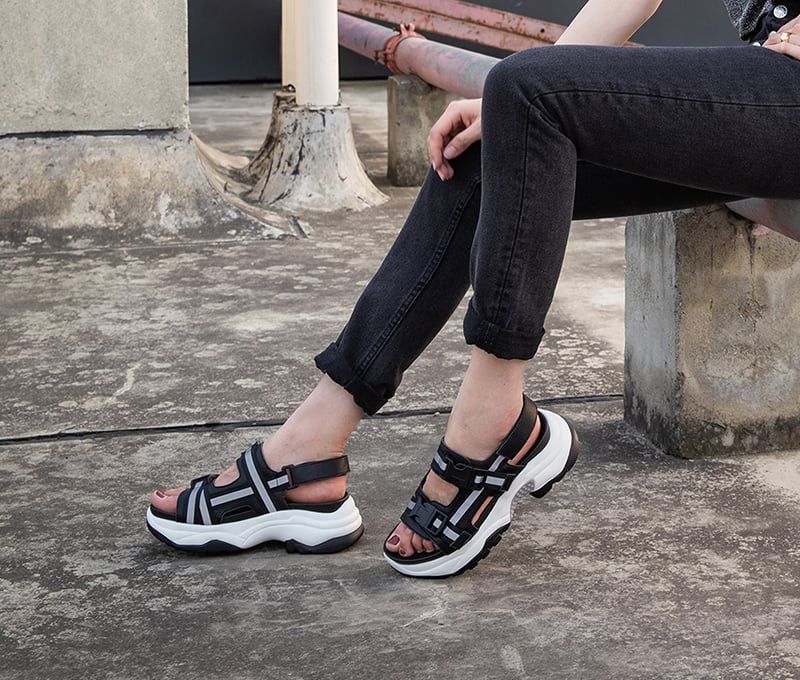 Sporty Velcro Platforms
