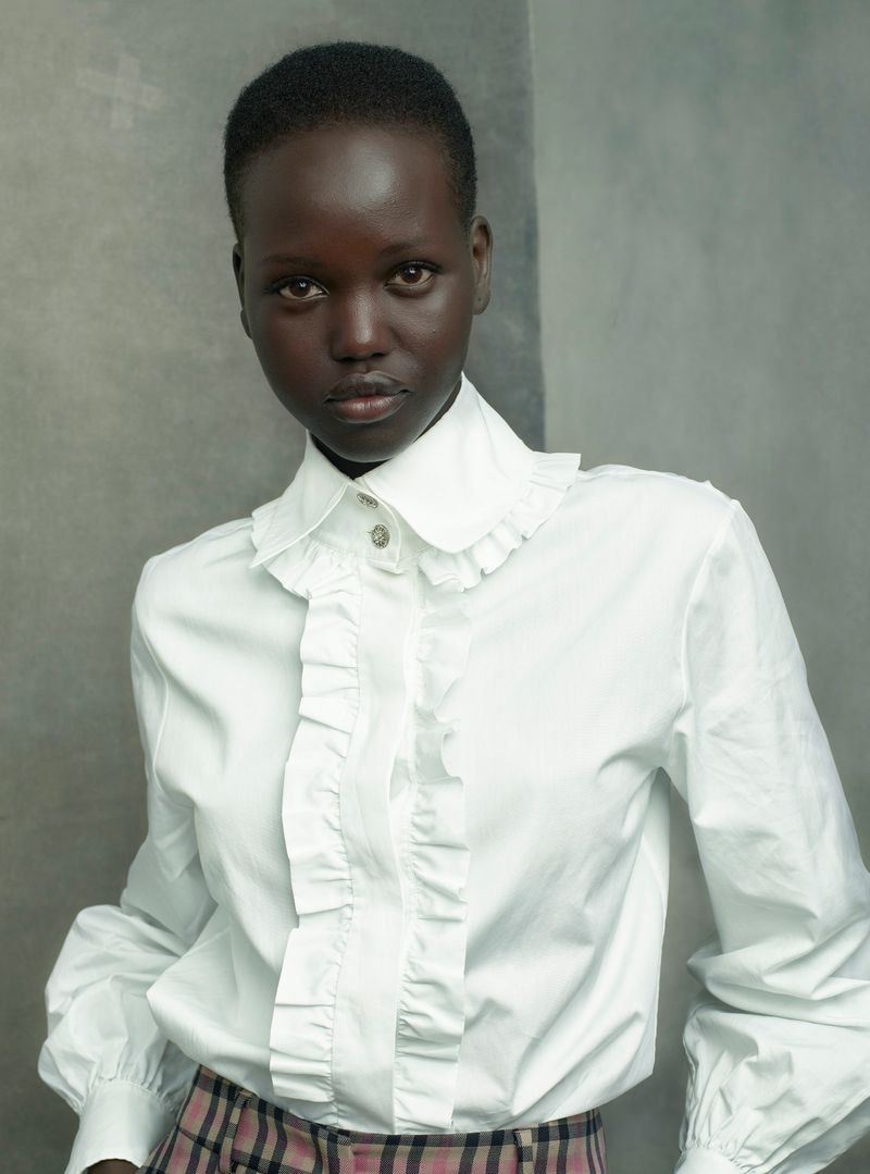 Statement Collar Sensation