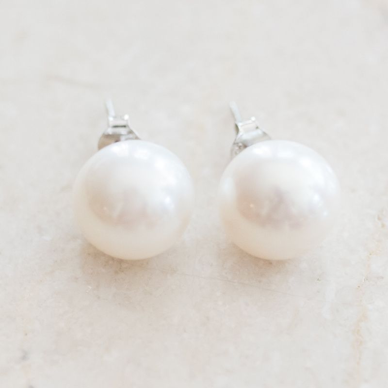 Pearl Studs