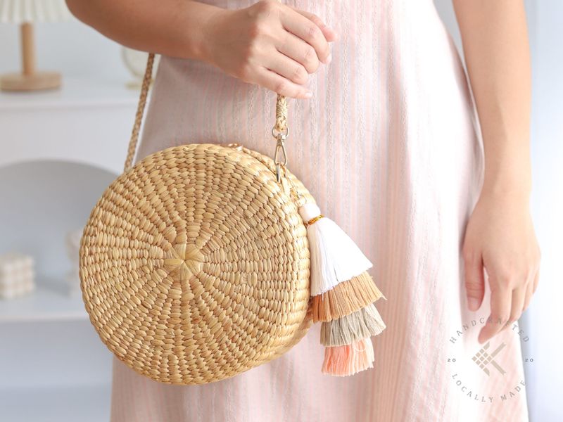 Raffia Circle Bag