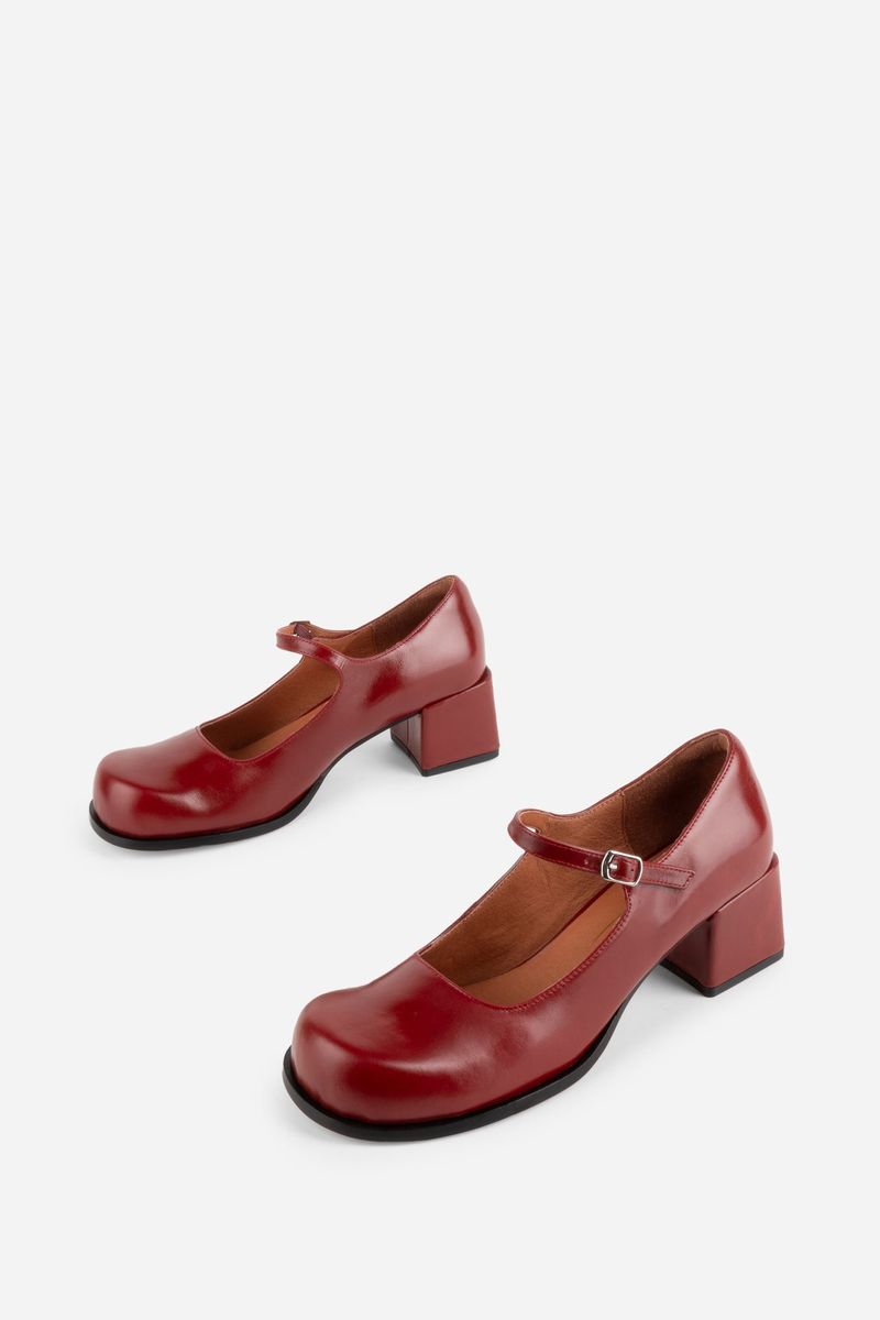 Vintage-Inspired Mary Janes