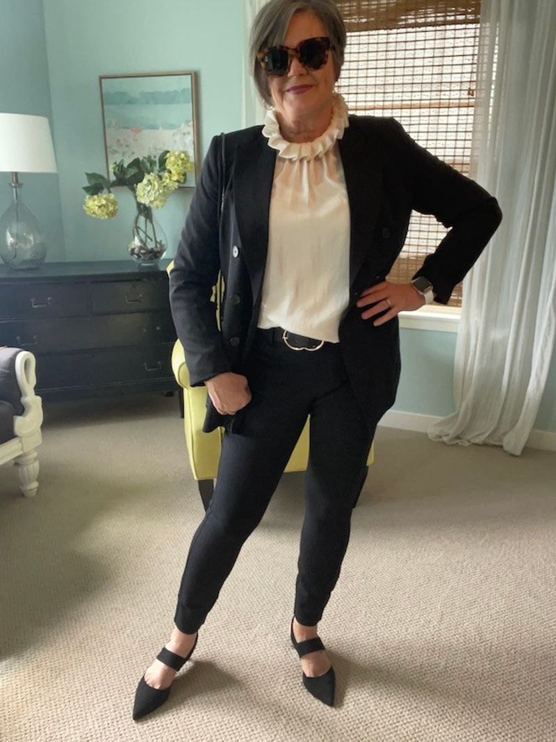 Relaxed Blazer with Premium Leggings