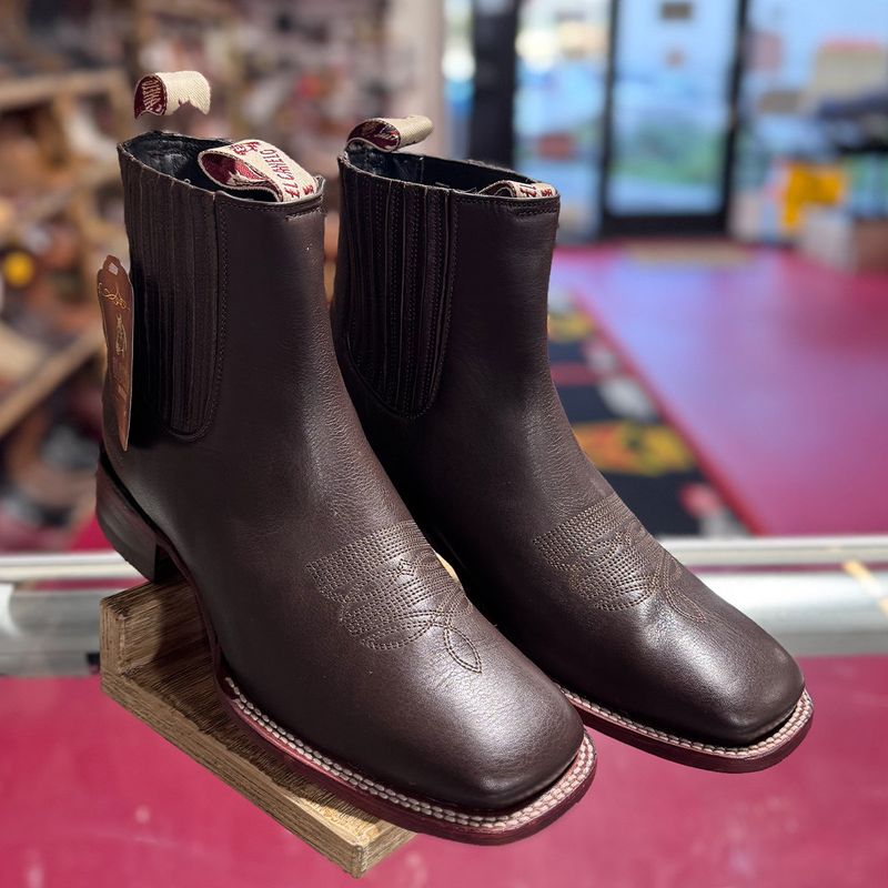 Square-Toe Boots