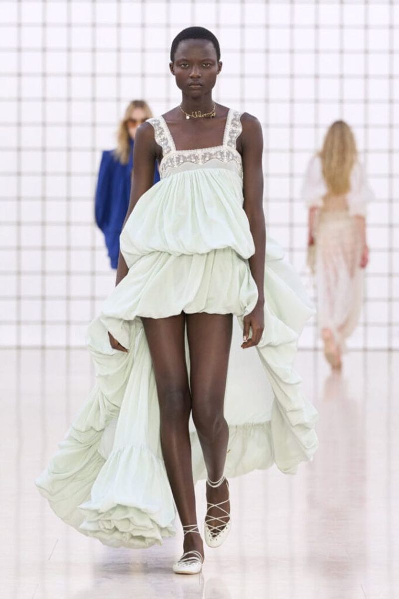 Babydoll Silhouettes Float Back