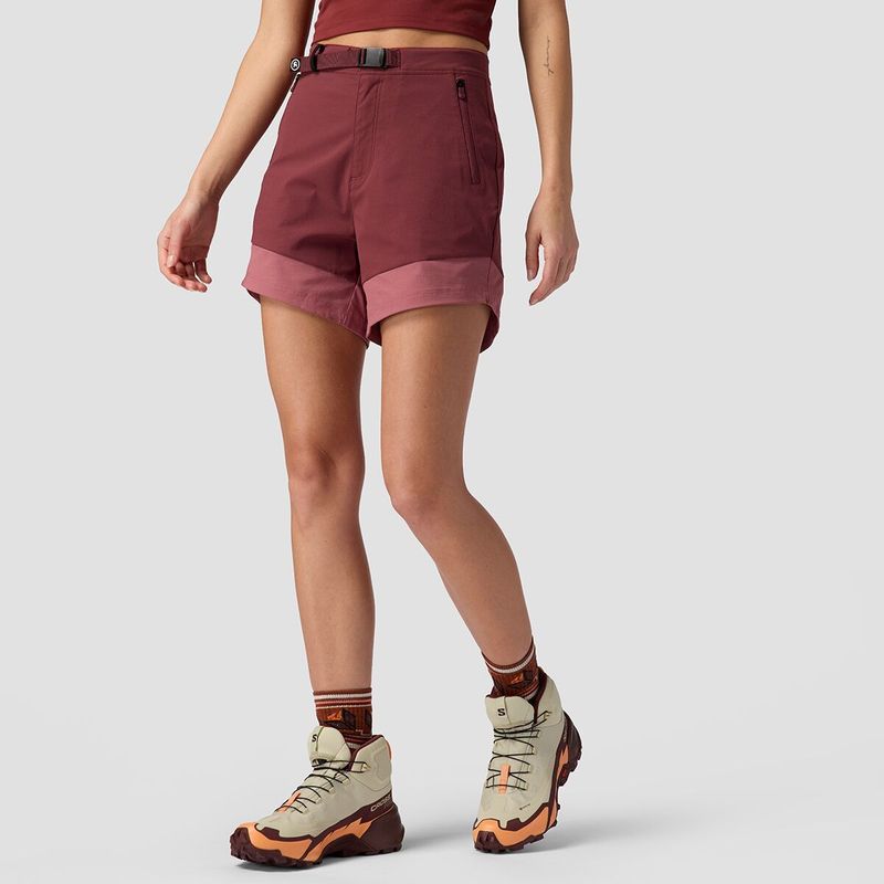 Low-Top Trail Sneakers: Adventure-Ready