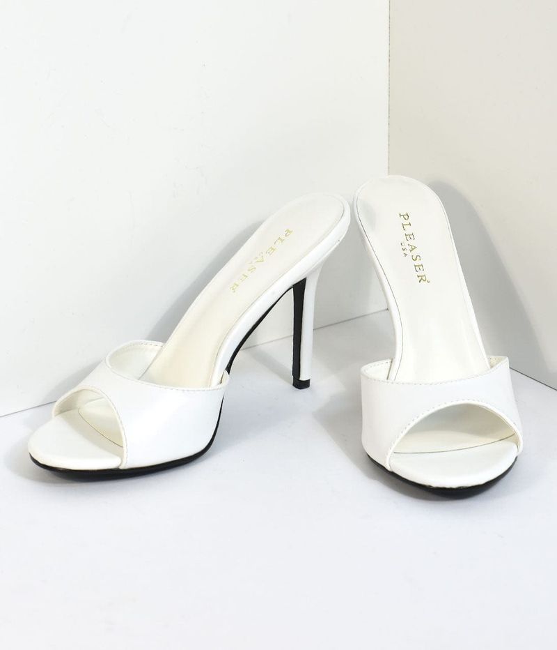 Gel-Cushioned Peep Toes