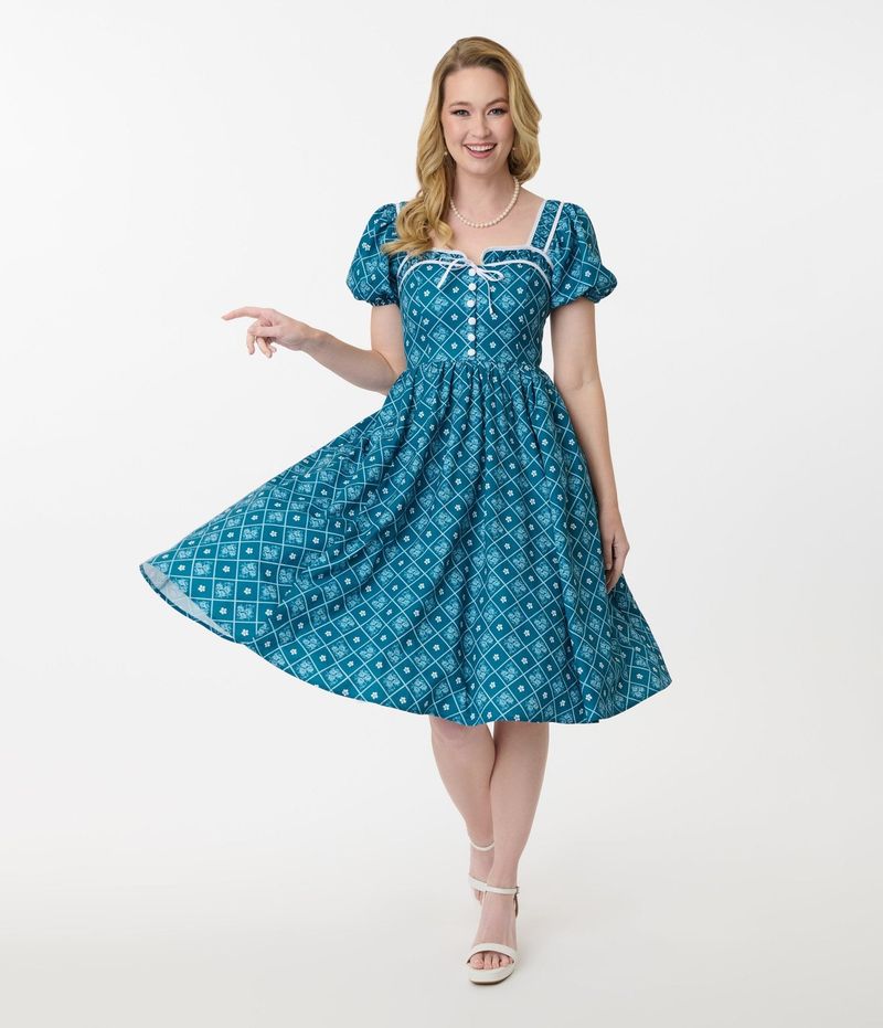 Button-Front Vintage Swing