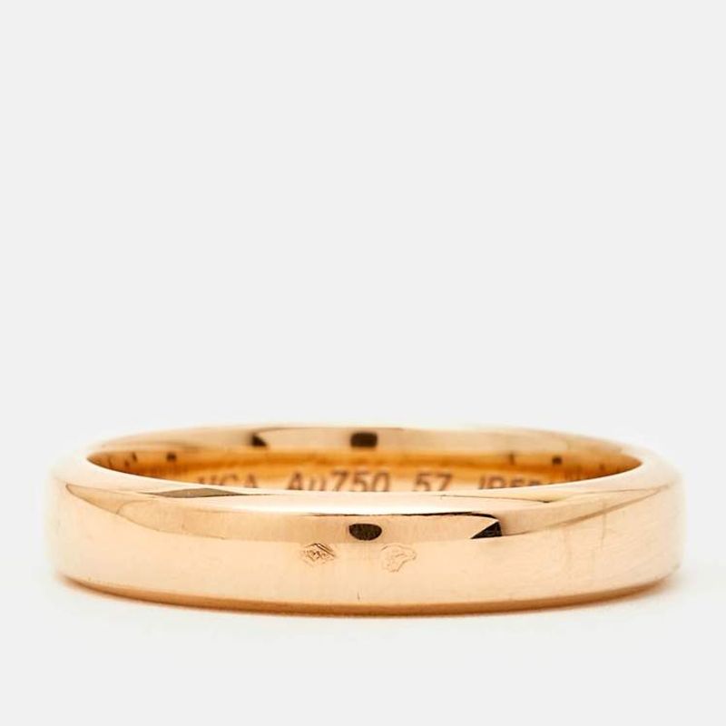 Glimmering Rose Gold Band