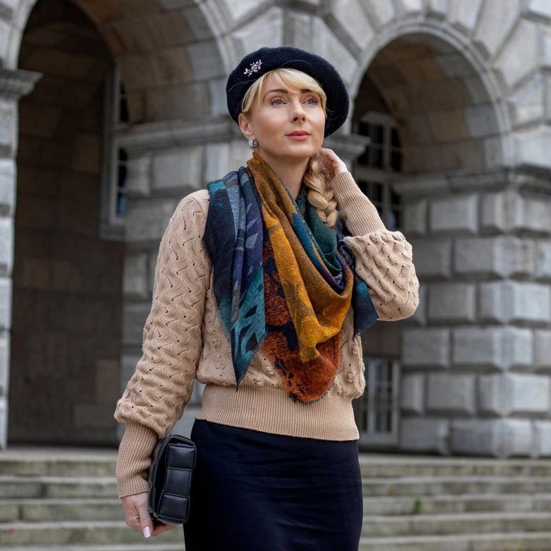 Oversized Scarf & Light Sweater Combo