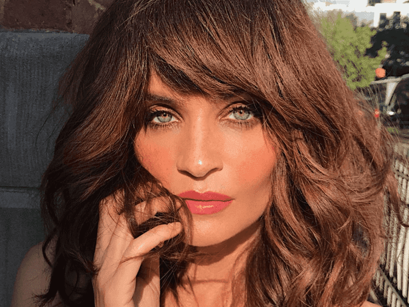 Warmer, Softer Tones Enhance Skin's Natural Glow