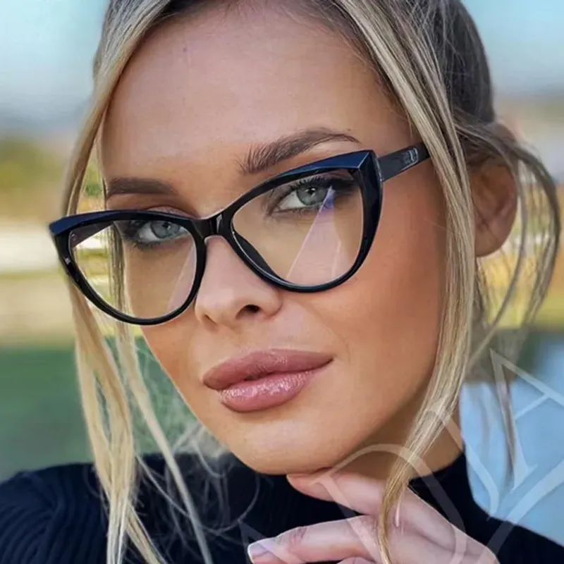 Cat-Eye Glasses