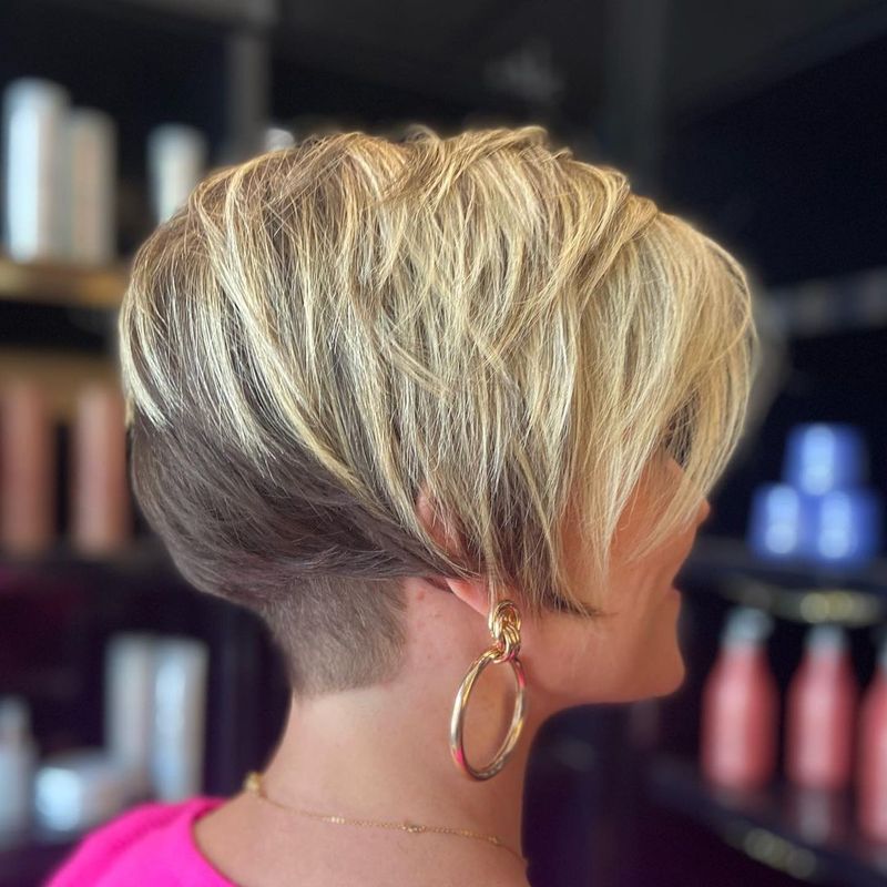Bob recortado con undercut